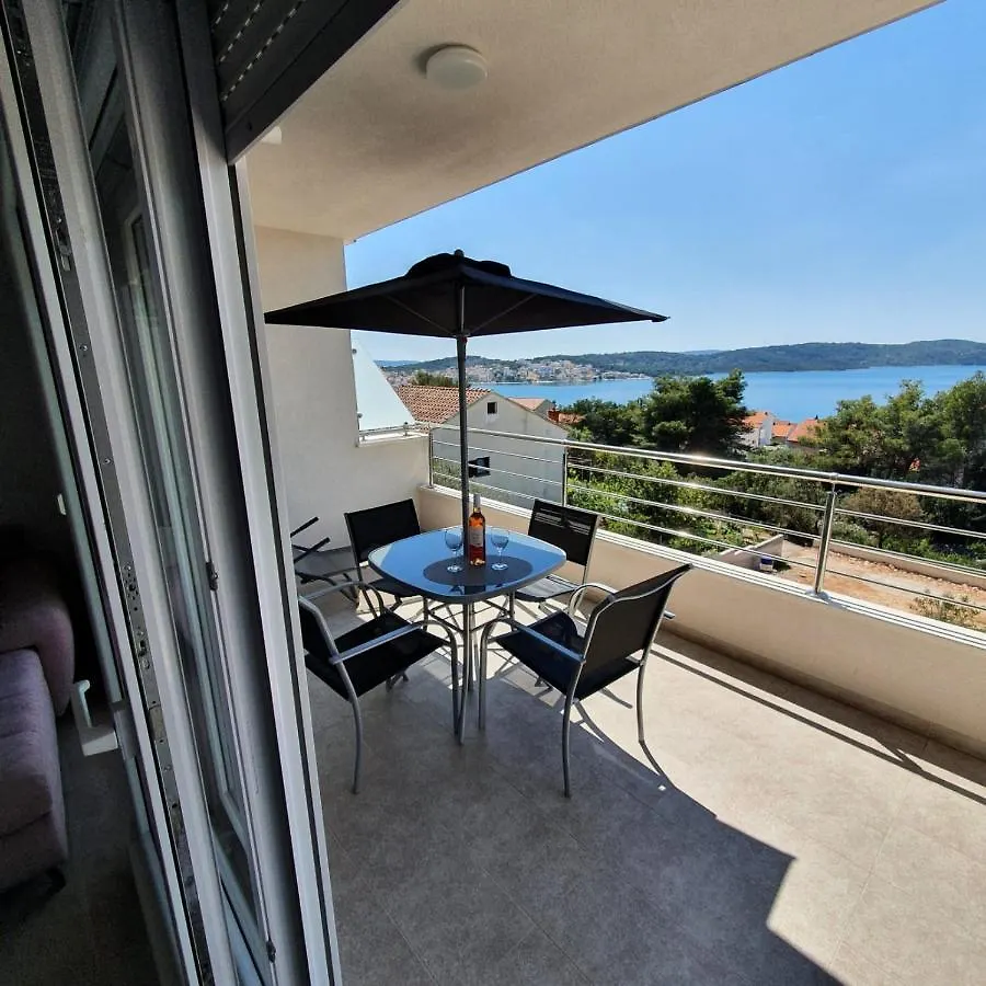 Villa Botic Trogir 0*,  Croatia